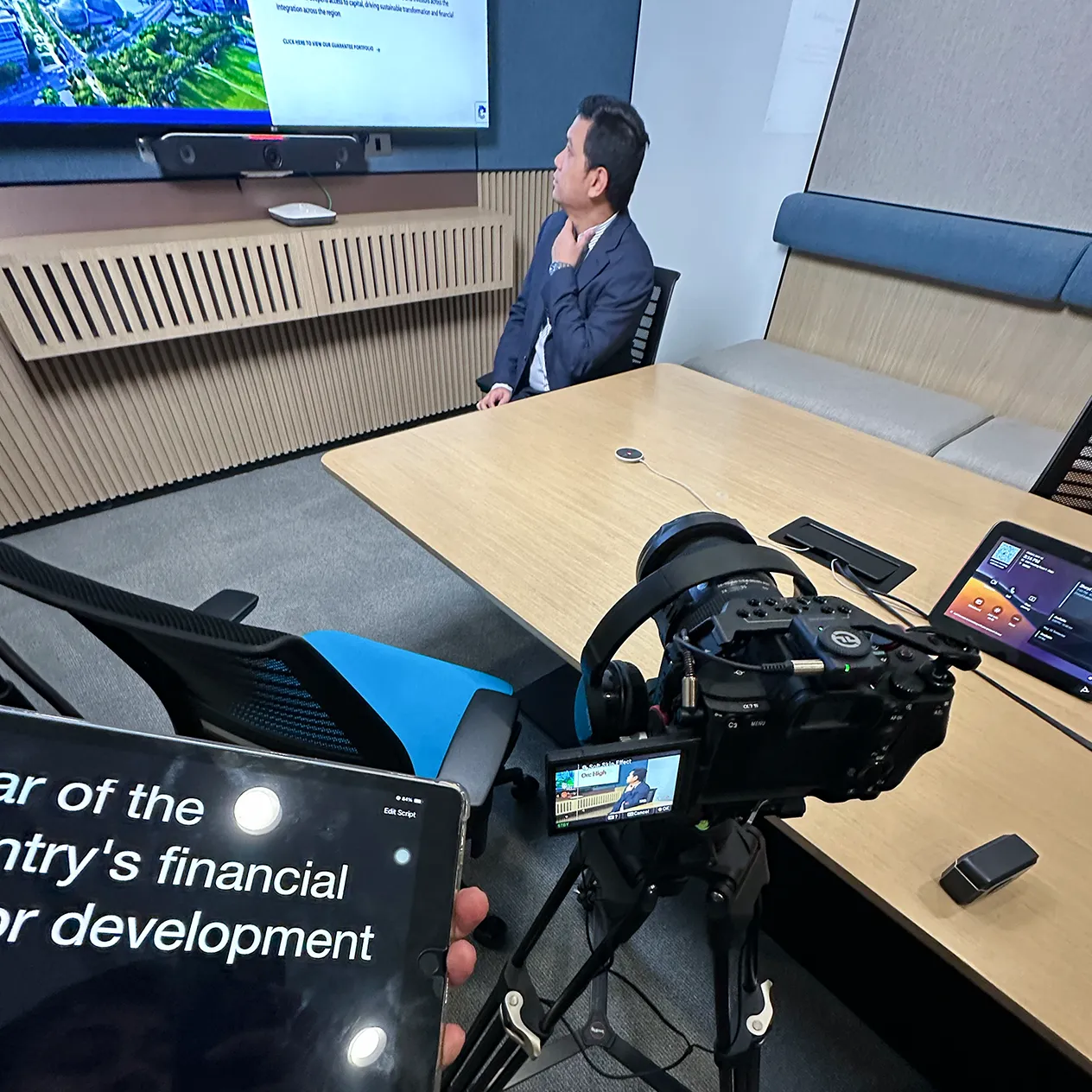 Cgif Video Bts Prompter